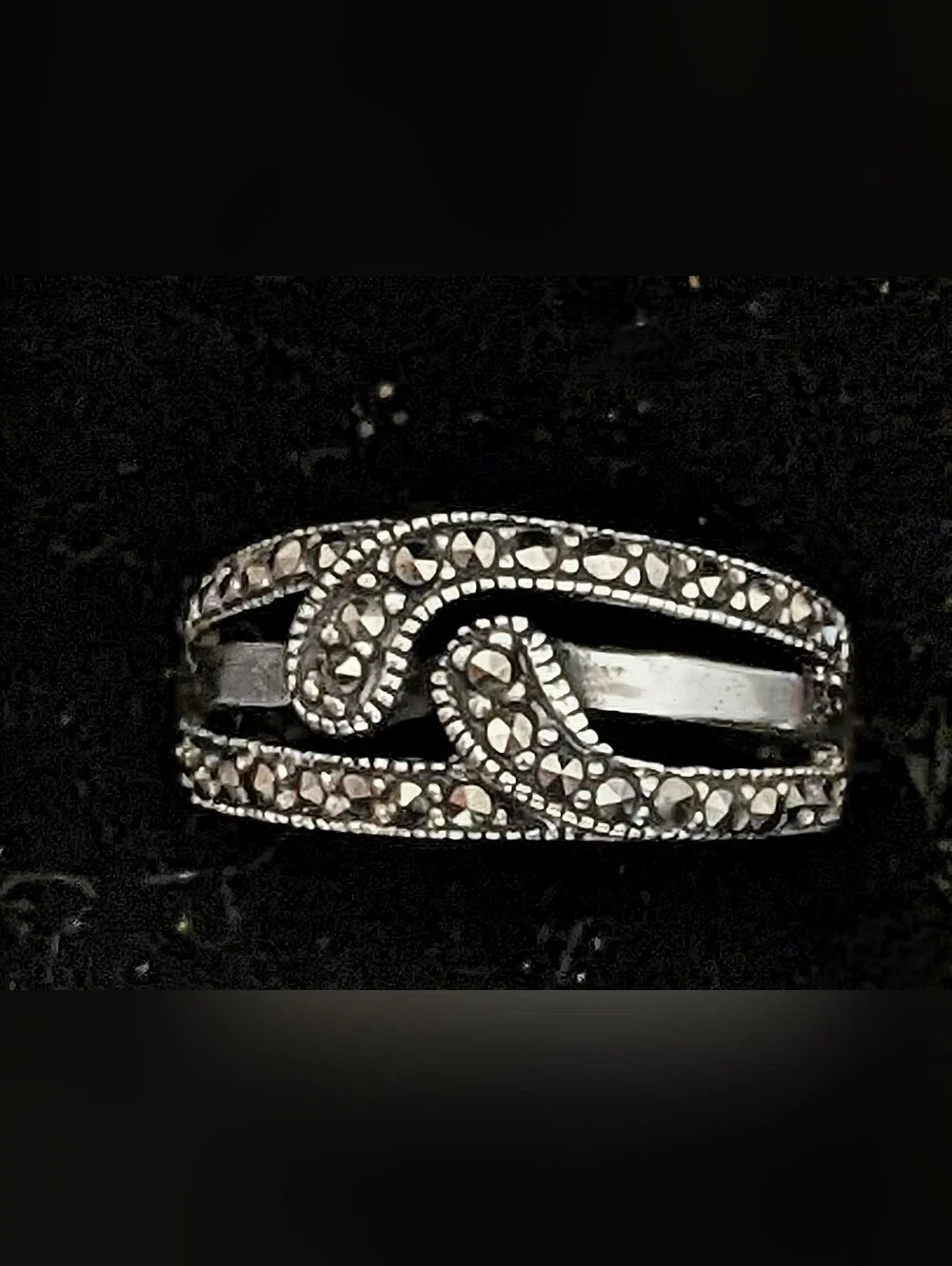 Vintage Sterling Silver Marcesite "Love Knot" Ring - Picture 3 of 10